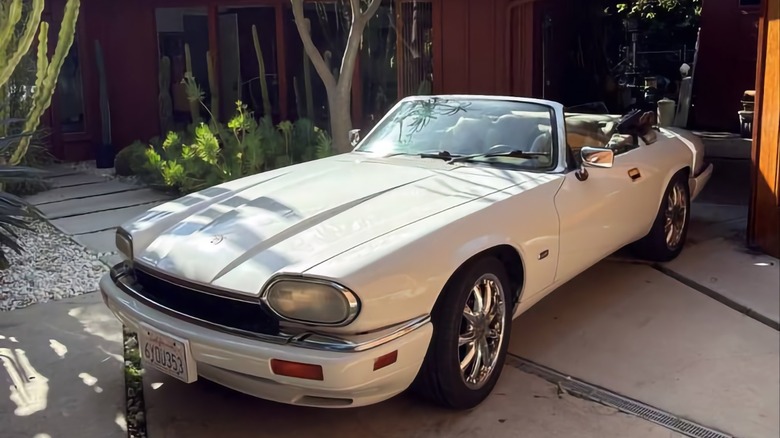 1995 Jaguar XJS convertible front three-quarter