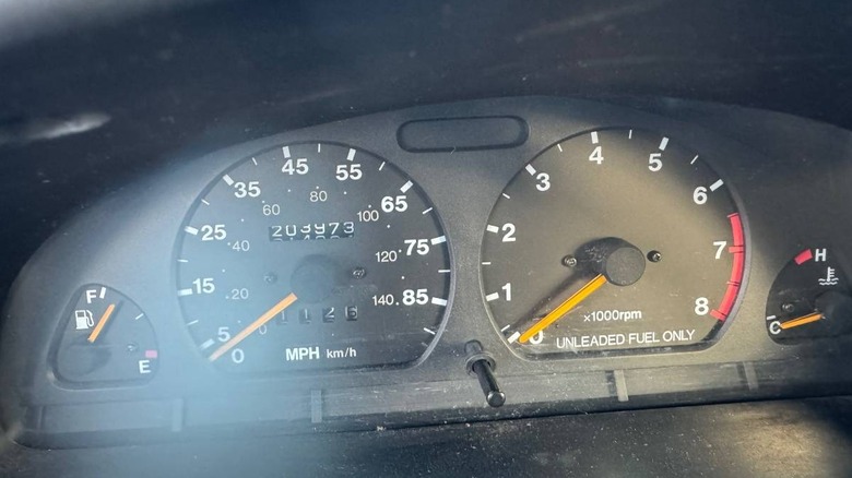 1998 Chevrolet Metro instrument cluster image