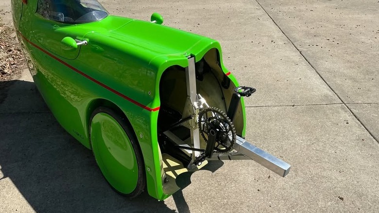 Hybrid Recumbent E-Trike pedals image