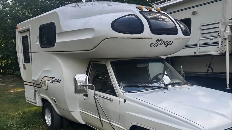1985 Toyota Mirage Camper front end image