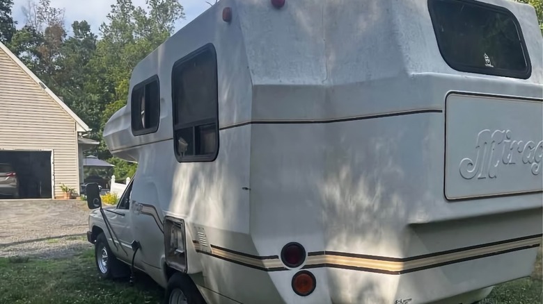 1985 Toyota Mirage Camper rear end image