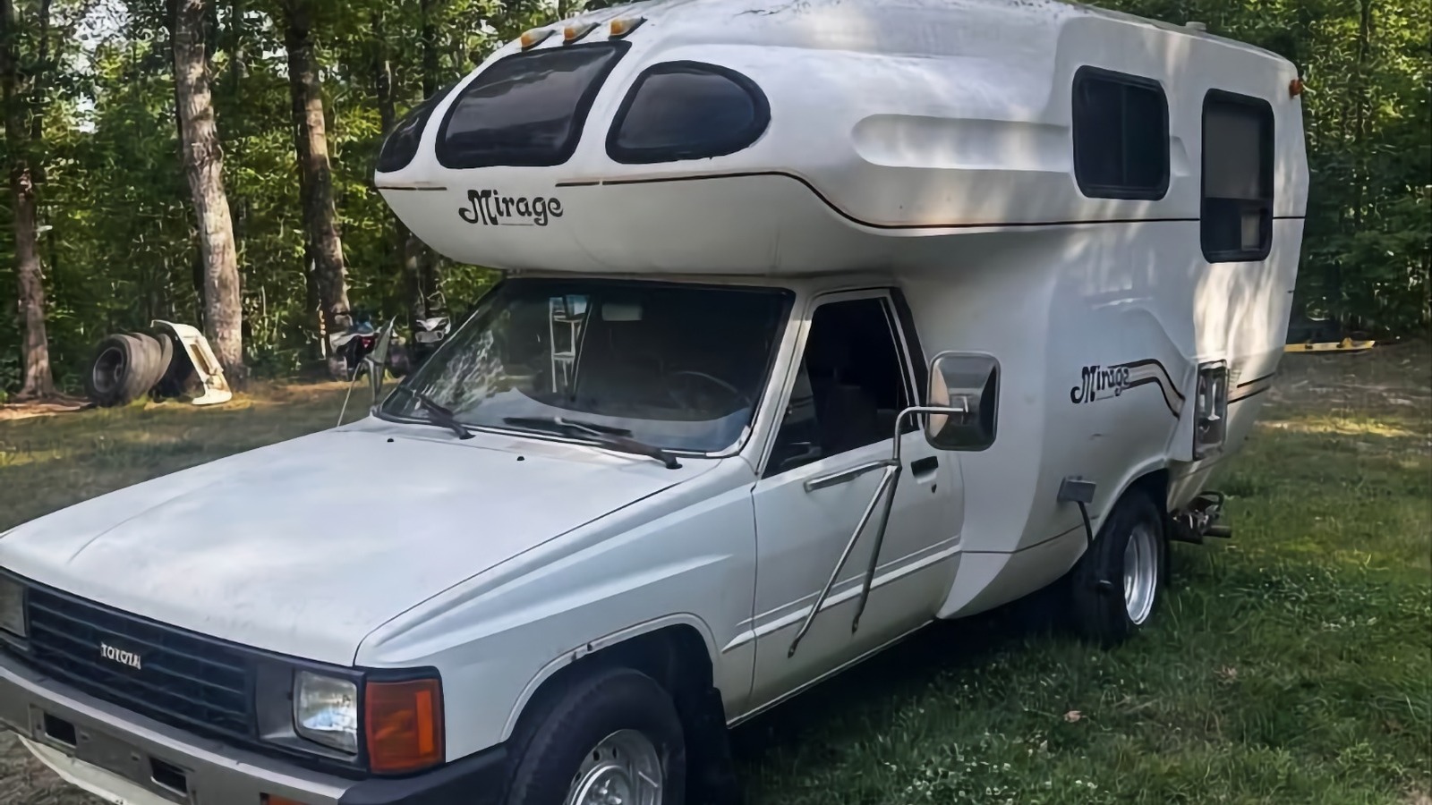 Toyota Mirage Camper z 1985 r. za 8000 dolarów — warto?