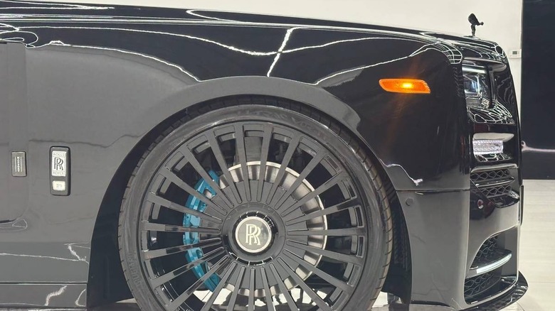 2025 Rolls-Royce Phantom Mansory Front wheel image