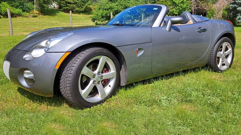 2006 Pontiac Solstice driver's side image