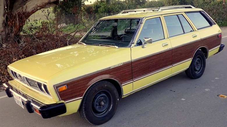 1978 Datsun 510 wagon front three-quarter image