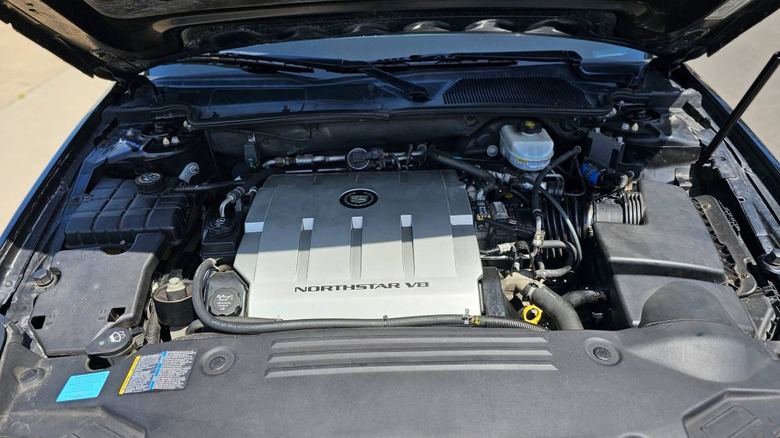 2008 Cadillac DTS six-door limo engine compartment image