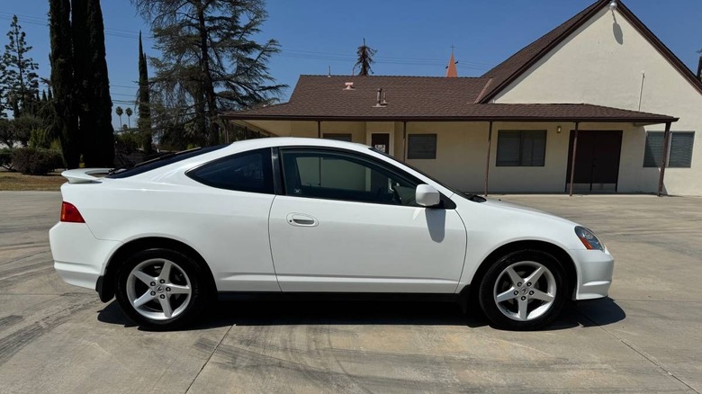 2004 Acura RSX passenger side image