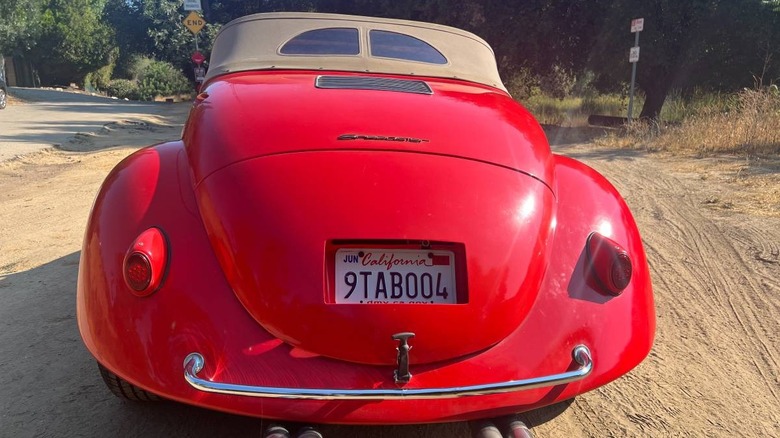 Custom 1970 Volkswagen Beetle Wizard 'Speedster' back end image