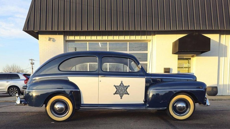 1948 Ford 89A Super DeLuxe Police Car passenger side image