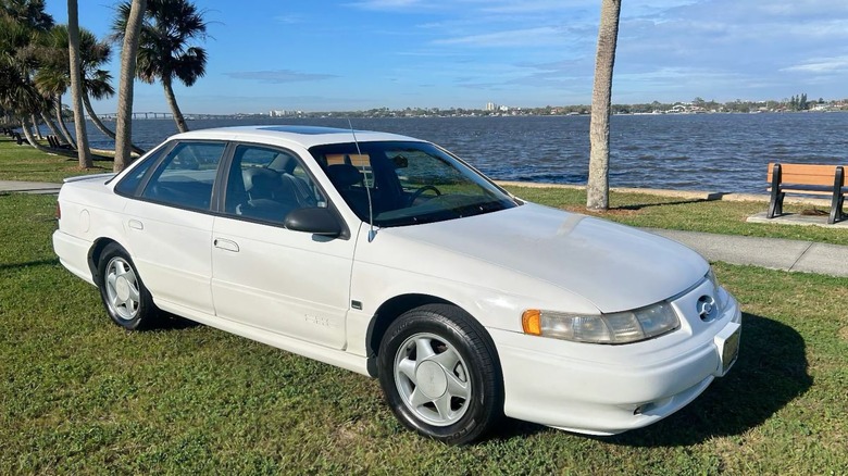 1994 Ford Taurus SHO