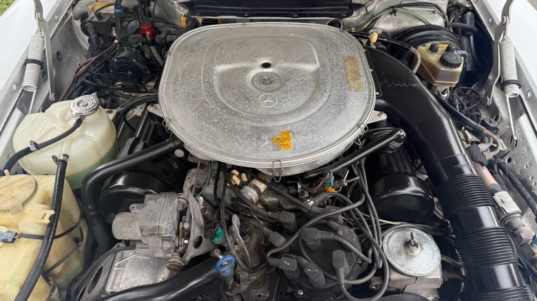 1986 Mercedes-Benz 560 SL Engine image