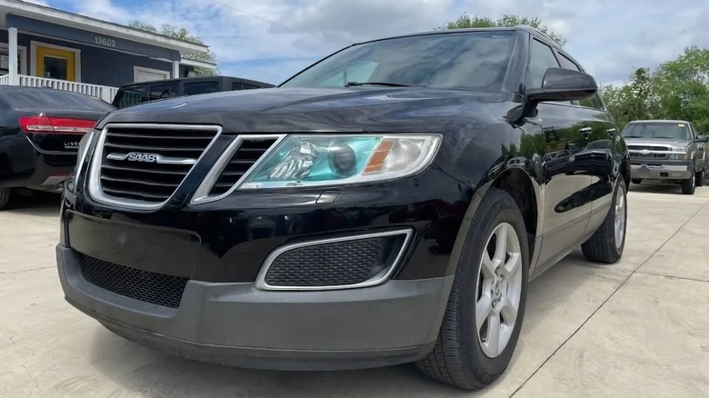 2011 Saab 9-4x Premium front three-quarter image