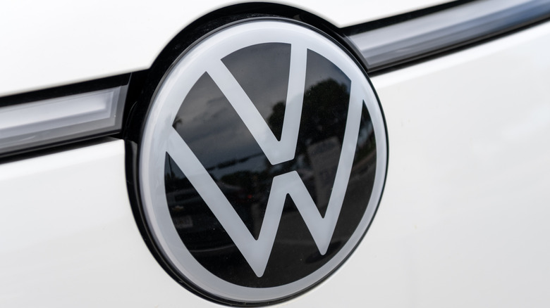 VW logo