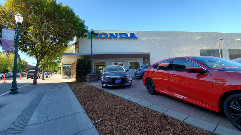 Walnut Creek, California, United States - January 01, 2019: Photograph of Walnut Creek Honda, a car dealer in Walnut Creek, California, United States