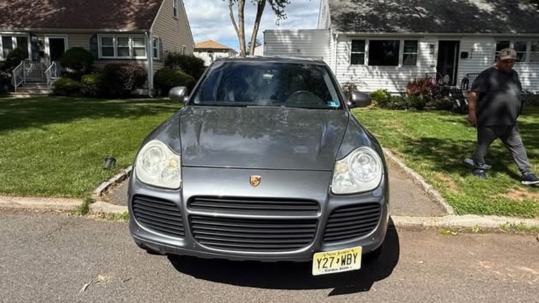 a gray Cayenne