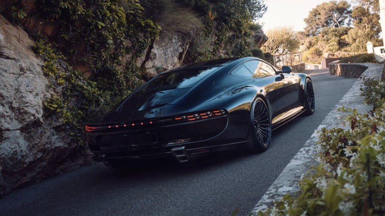 Brabus Bobo rear 3/4 view