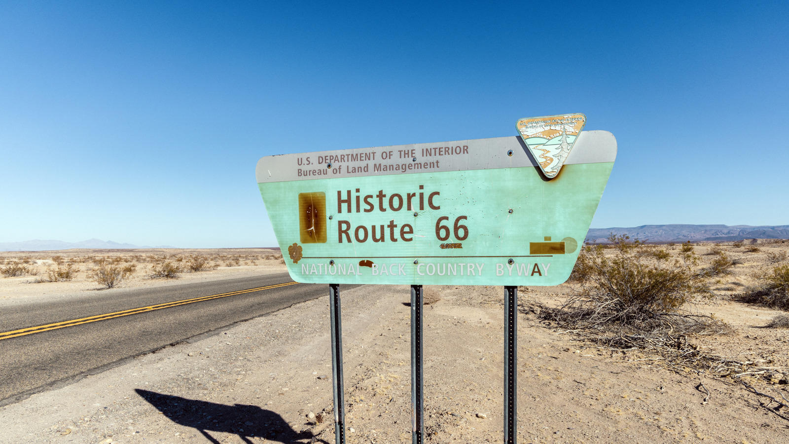 Can You Legally Buy Retired Road Signs, And How Can You Use Them?