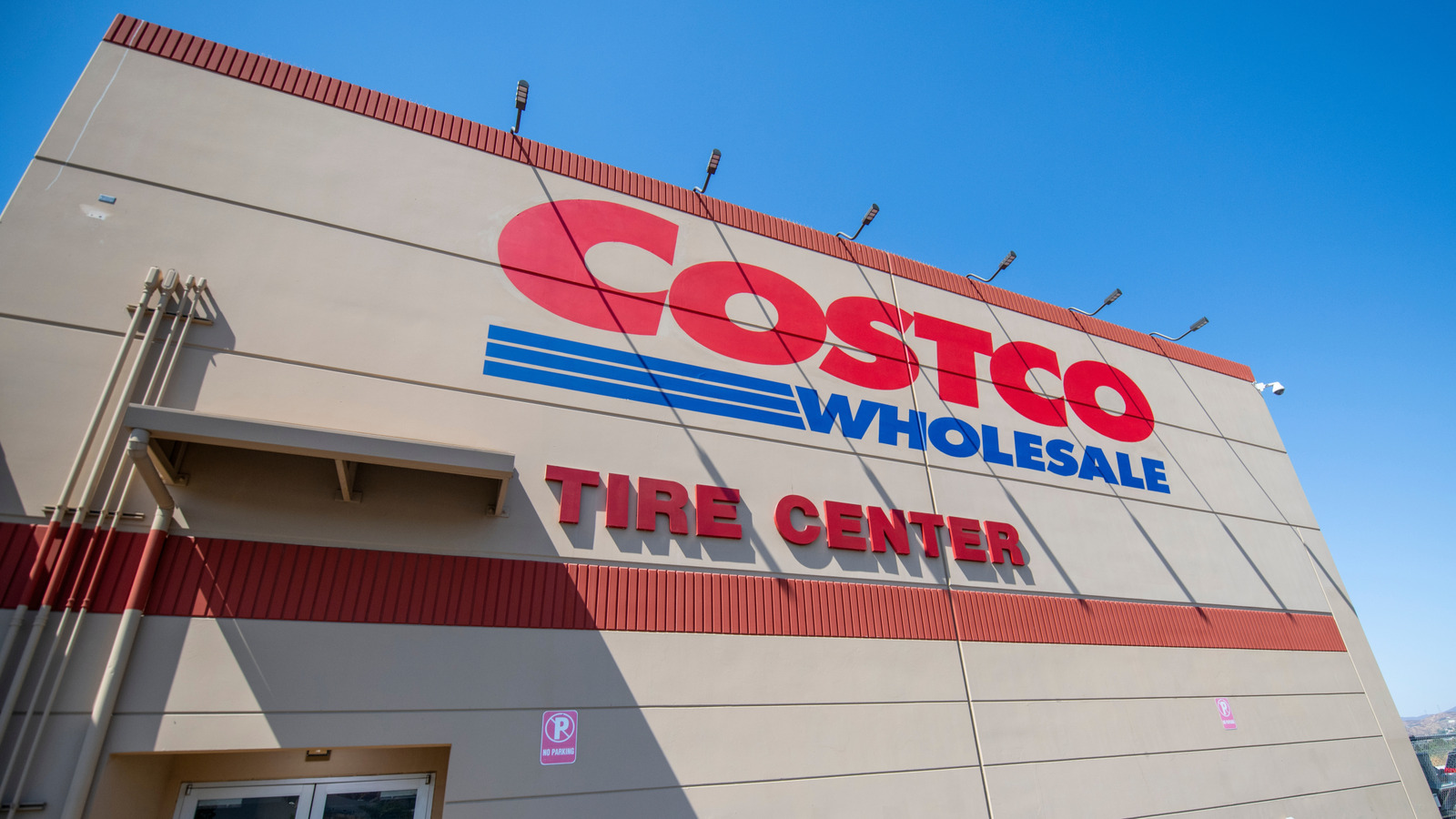 Can You Return Tires To Costco? Here's What Its Policy Actually Allows