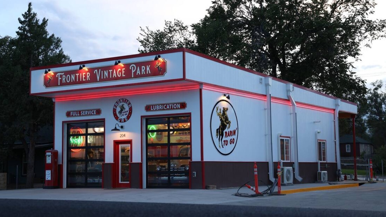 Car Museum Airbnb Lets You Share A Home With A '47 DeSoto And '49 Chevy