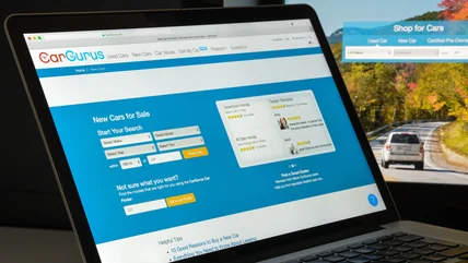 AI chatbots hide fees