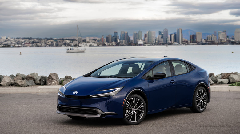 A blue Toyota Prius