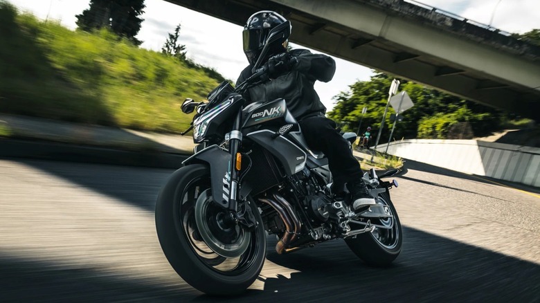 Person negotiating an underpass on the CFMoto 800NK.