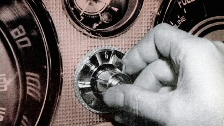 Chrysler «Автопілот» 1958 був однією з перших сучасних систем круїз-контролю