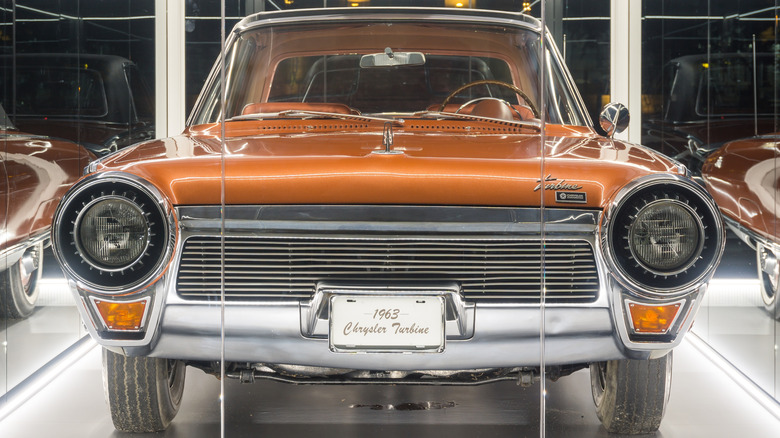 1963 Chrysler Turbine Car in a glass box viewed from the front
