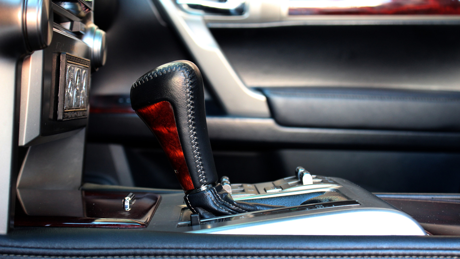 Direct Shift Gearbox (DSG): What It Is And How It Works