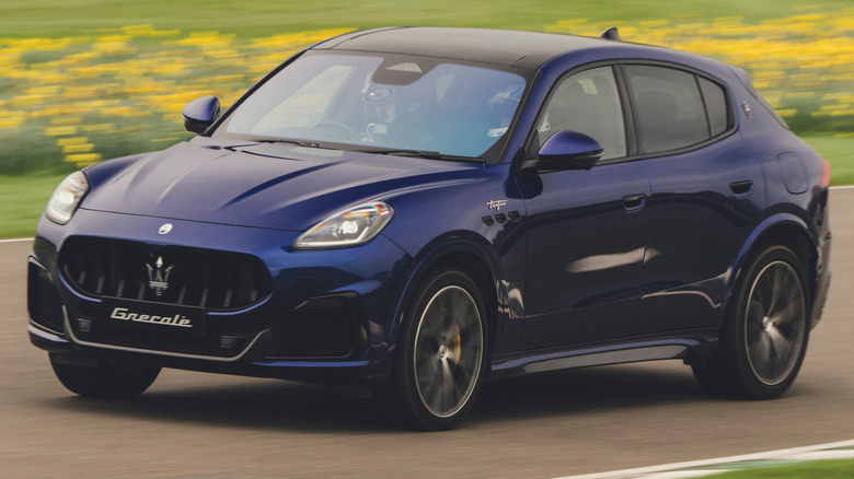 3/4 front action shot of a Maserati Grecale Trofeo