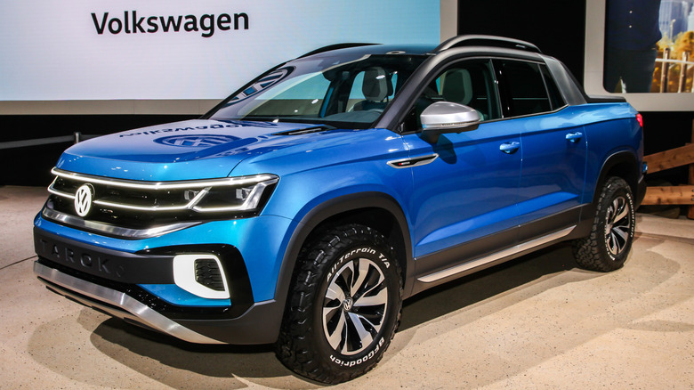 NEW YORK, NY, USA - APRIL 17, 2019: Volkswagen Tarok concept at the New York International Auto Show 2019, at the Jacob Javits Center. This was Press Preview Day One of NYIAS