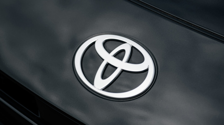 KIROV, RUSSIA - AUGUST 05, 2025 toyota logo, close up view, car dealer and manufacturer, global automobile manufacture  by: Anton Pentegov