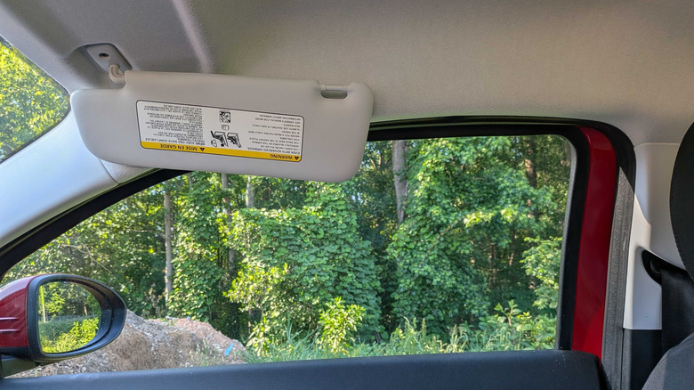 2024 Fiat 500e sun visor is too small