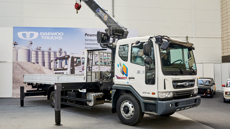 Tata-Daewoo Novus on Display in Russia