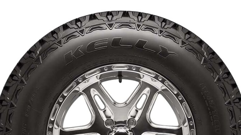 Product shot of Kelley tire.