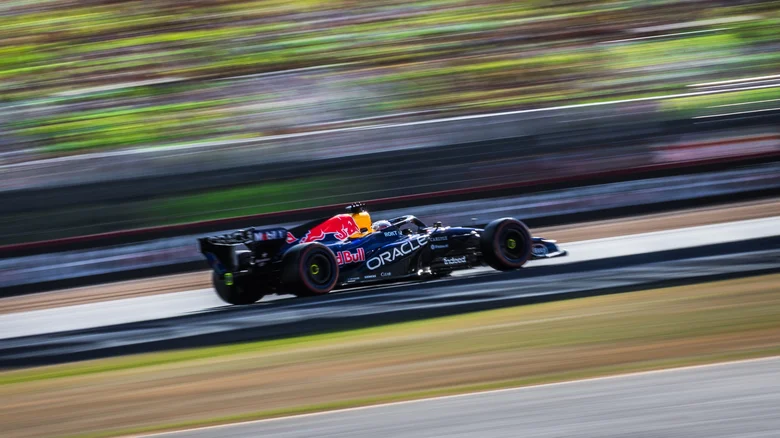 "Macarena Wings" на F1 под обстрела на FIA след високоскоростни катастрофи на Verstappen
