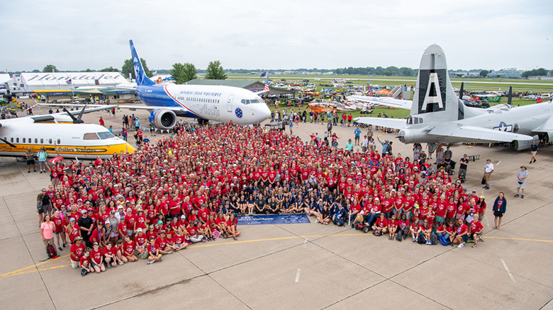 A group photo from the 2025 WomenVenture activities at EAA AirVenture