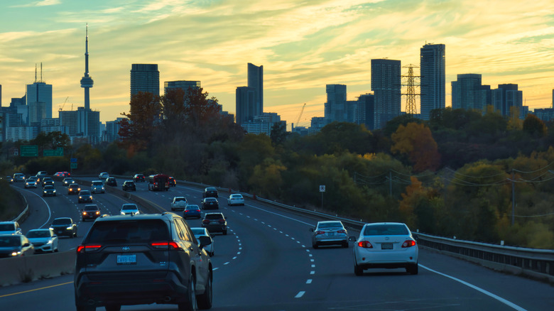 the skyline of Toronto, Canada, at dusk