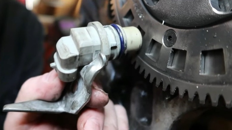 Image of the Ford 7.3 cam sensor