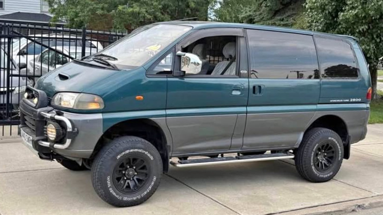 1996 Mitsubishi Delica Space Gear