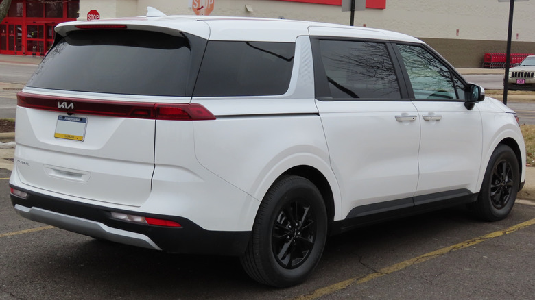 A white 2023 Kia Carnival LX photographed in Butler, Pennsylvania.