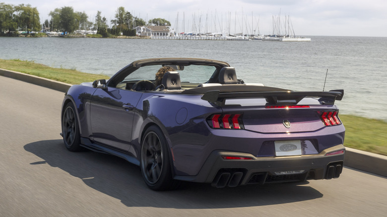 Ford Mustang Dark Horse SC Convertible