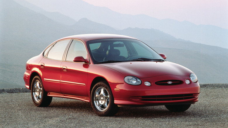 Front-quarter view of a 1996 Ford Taurus SHO