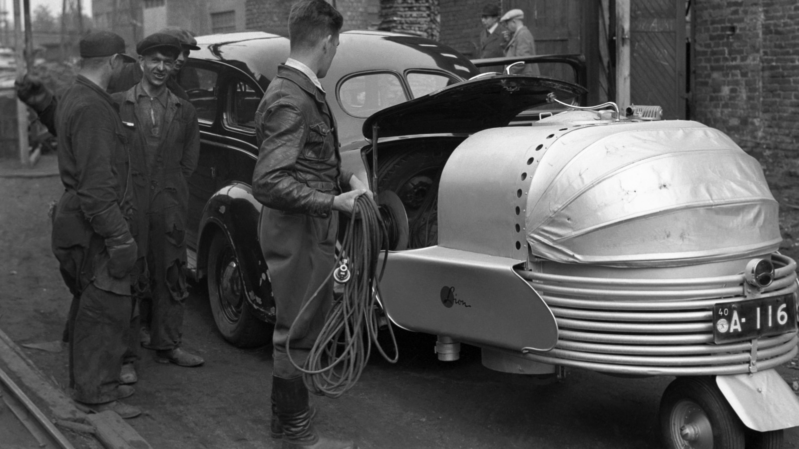 Forget Diesel, Europe Was Wild About Wood-Powered Cars During WWII