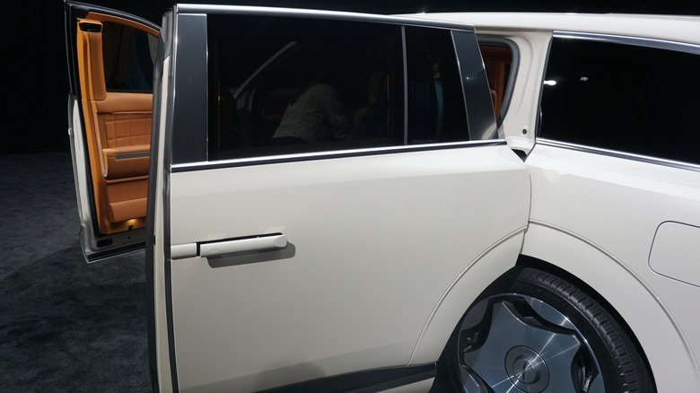 2028 Genesis GV90 Neolun rear door