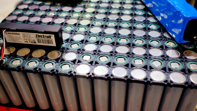 ISTANBUL, TURKEY - APRIL 24: A close-up of cylindrical lithium battery cells arranged in a grid, part of an electric vehicle battery pack displayed during Eurobike Istanbul 2026 at Istanbul Expo Center on April 24, 2026 in Istanbul, Turkey. (Photo by Ferda Demir/Getty Images)