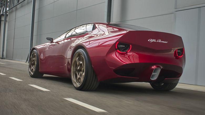 Alfa Romeo Cuorerosso concept front 3/4 view