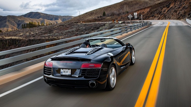 2014 Audi R8 V10 Spyder rear 3/4