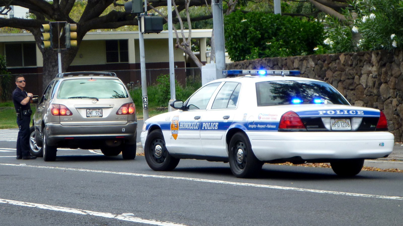 Hawaii Is The Only State Without A Highway Patrol, But That Doesn't Mean You Can't Get Pulled Over