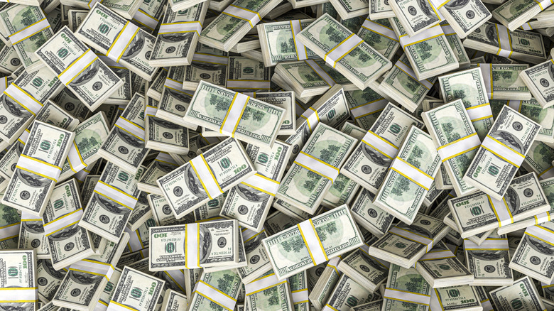 Pile of money from selling your organs